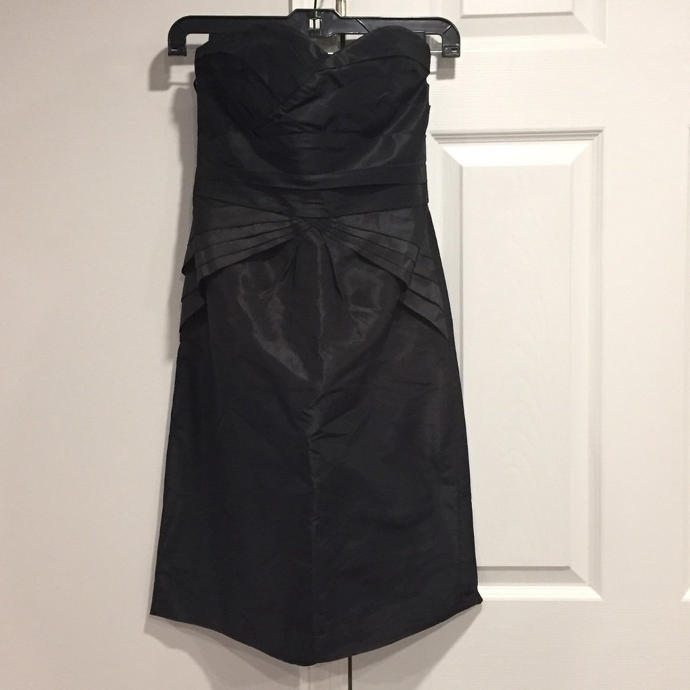 💎Banana Republic silk strapless LBD